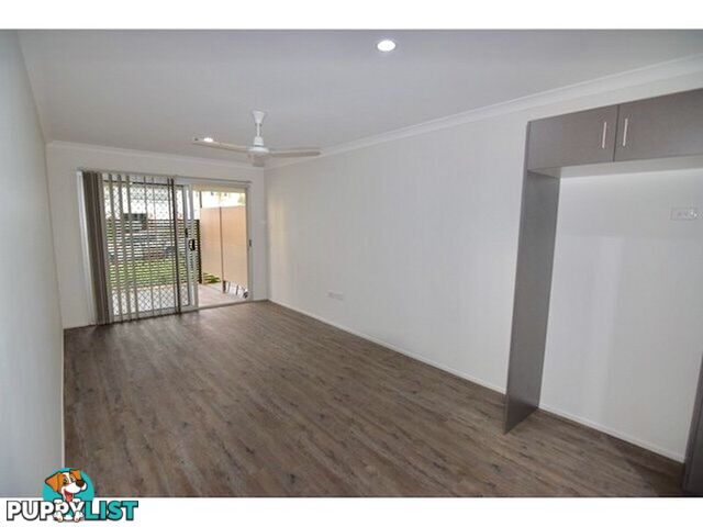 Unit 2/196 Houilihan Street FRENCHVILLE QLD 4701