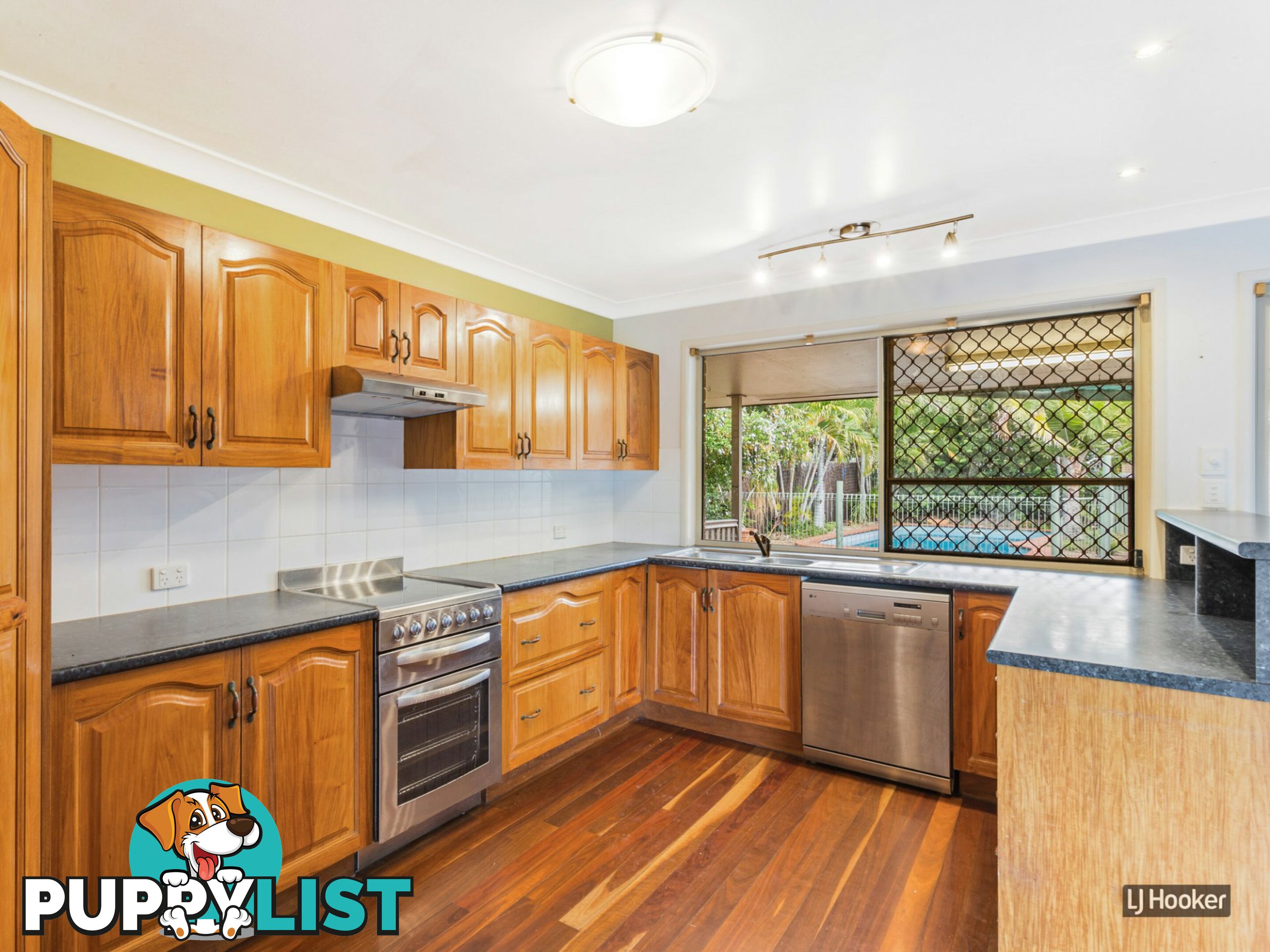 16 Casuarina Ct KAWANA QLD 4701