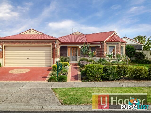 11 Cadell Place BERWICK VIC 3806