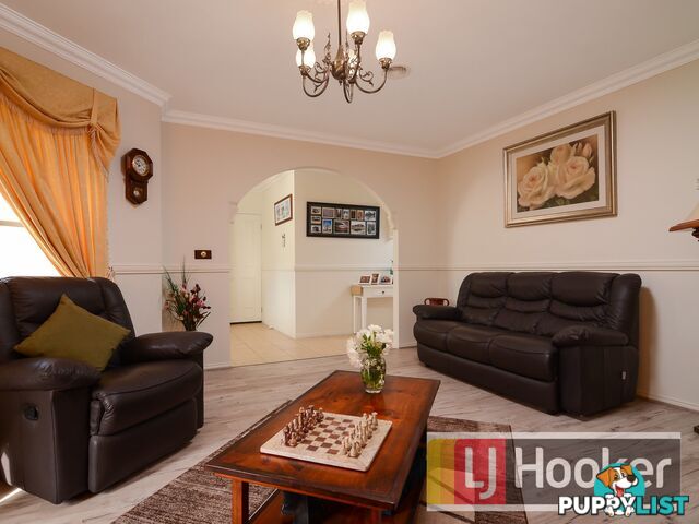 11 Cadell Place BERWICK VIC 3806