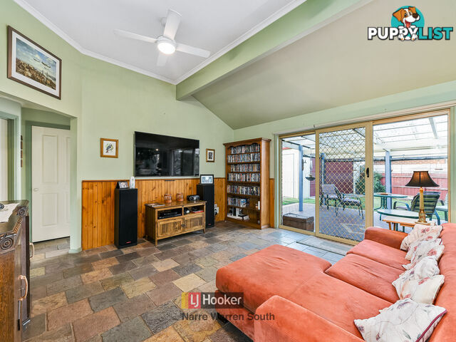 5 Loganberry Close CRANBOURNE NORTH VIC 3977