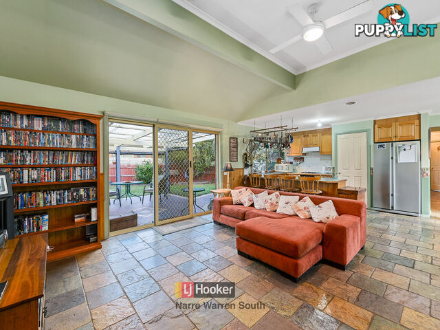 5 Loganberry Close CRANBOURNE NORTH VIC 3977