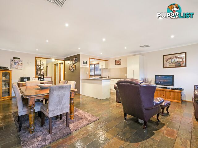 5 Mary Street HAMPTON PARK VIC 3976