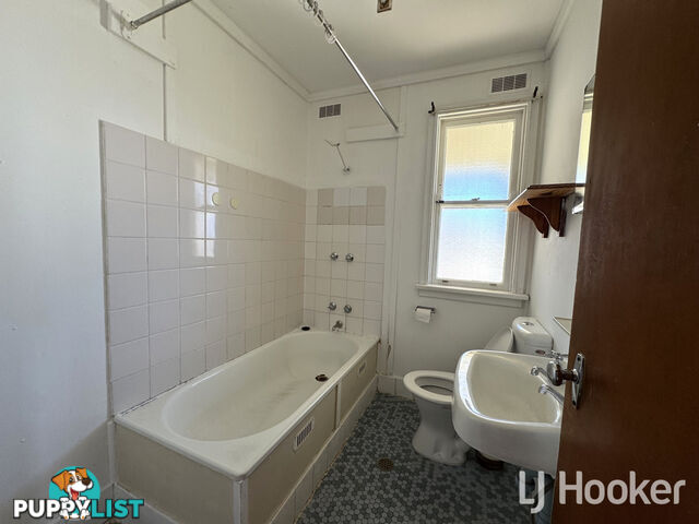 42 Gilchrist Street INVERELL NSW 2360