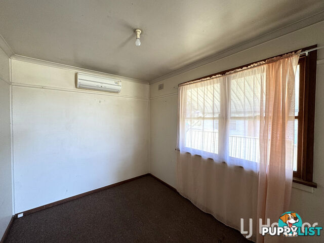 42 Gilchrist Street INVERELL NSW 2360