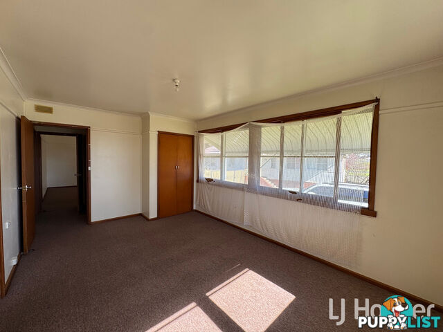 42 Gilchrist Street INVERELL NSW 2360