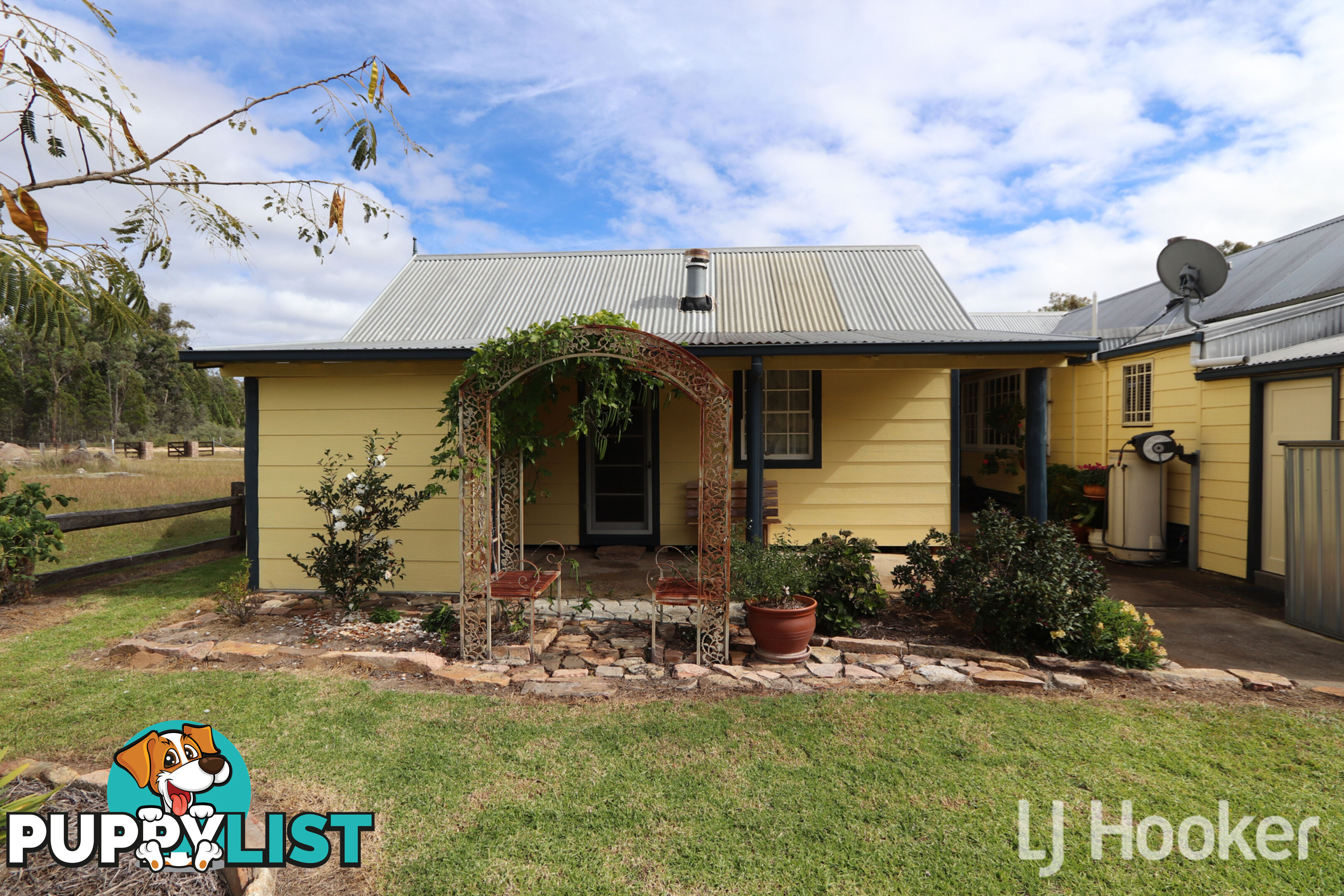 445 Old Stannifer Road GILGAI NSW 2360