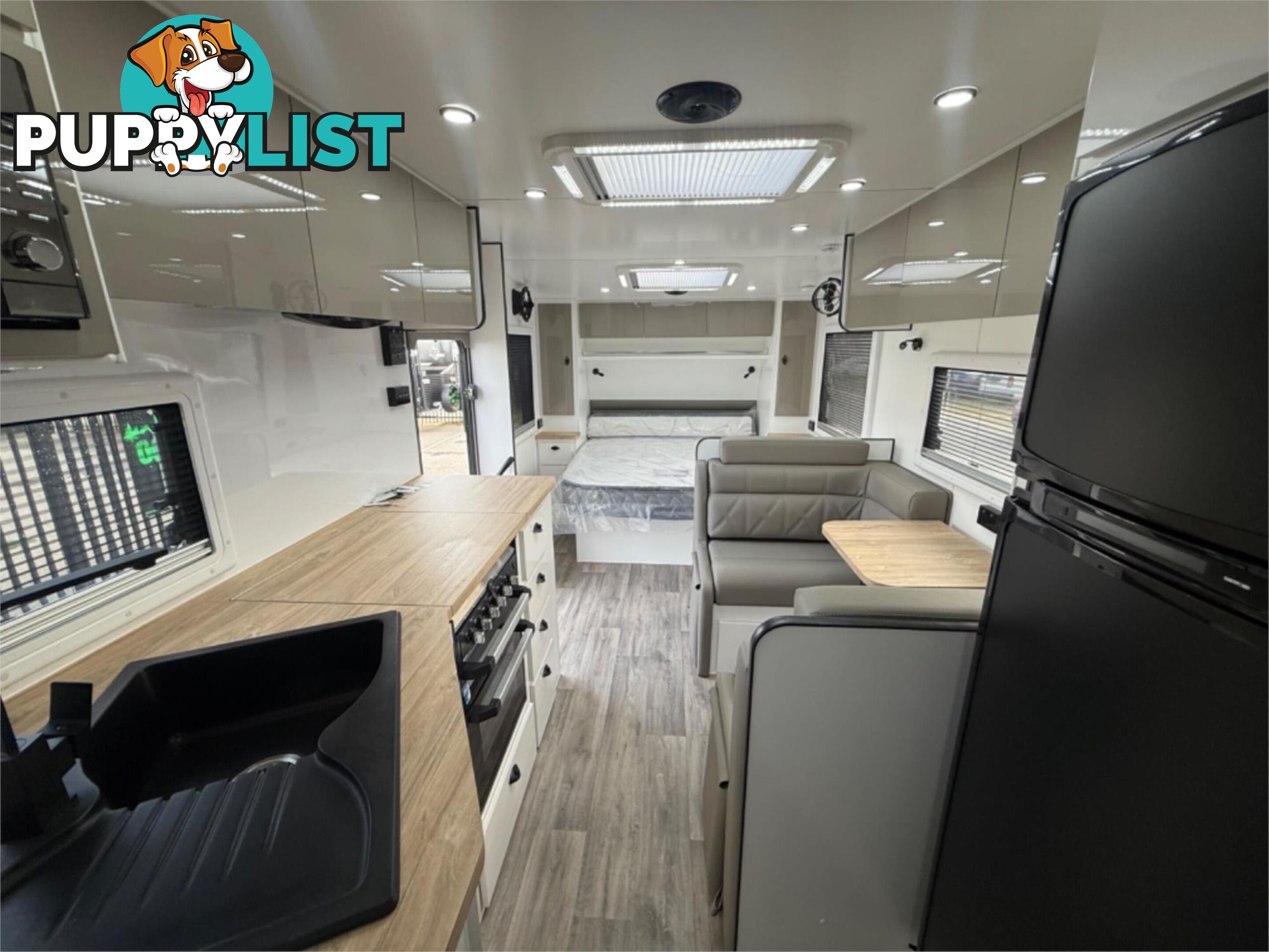2025 SILVER VALLEY CARAVANS BUCKLAND 21'6'' DUAL AXLE SEMI OFF ROAD