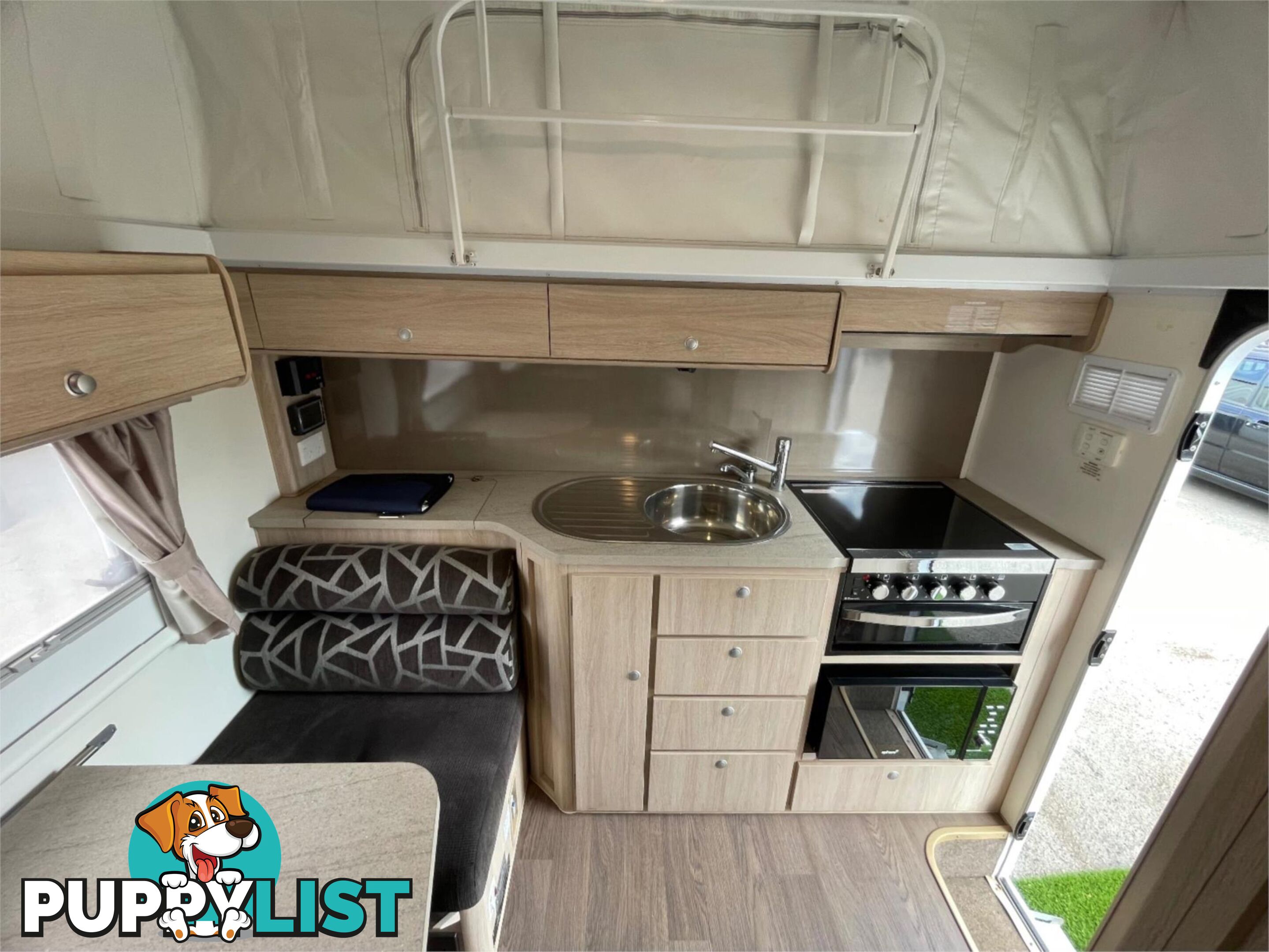 2016 JAYCO STARCRAFT OUTBACK POP-TOP 13FT 6 X 7FT 7