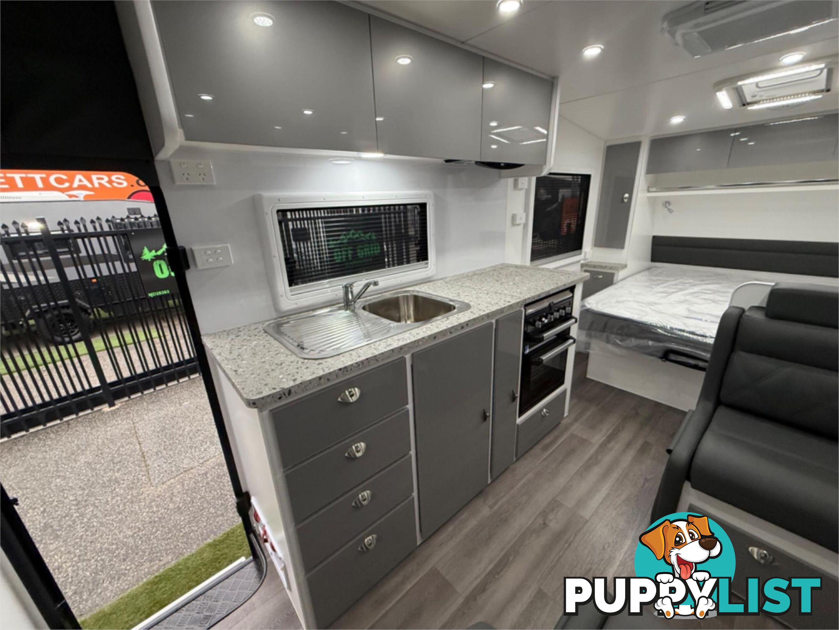 2025 SILVER VALLEY CARAVANS YARRA 19'6'' REAR DOOR 19'6'' TANDEM AXLE