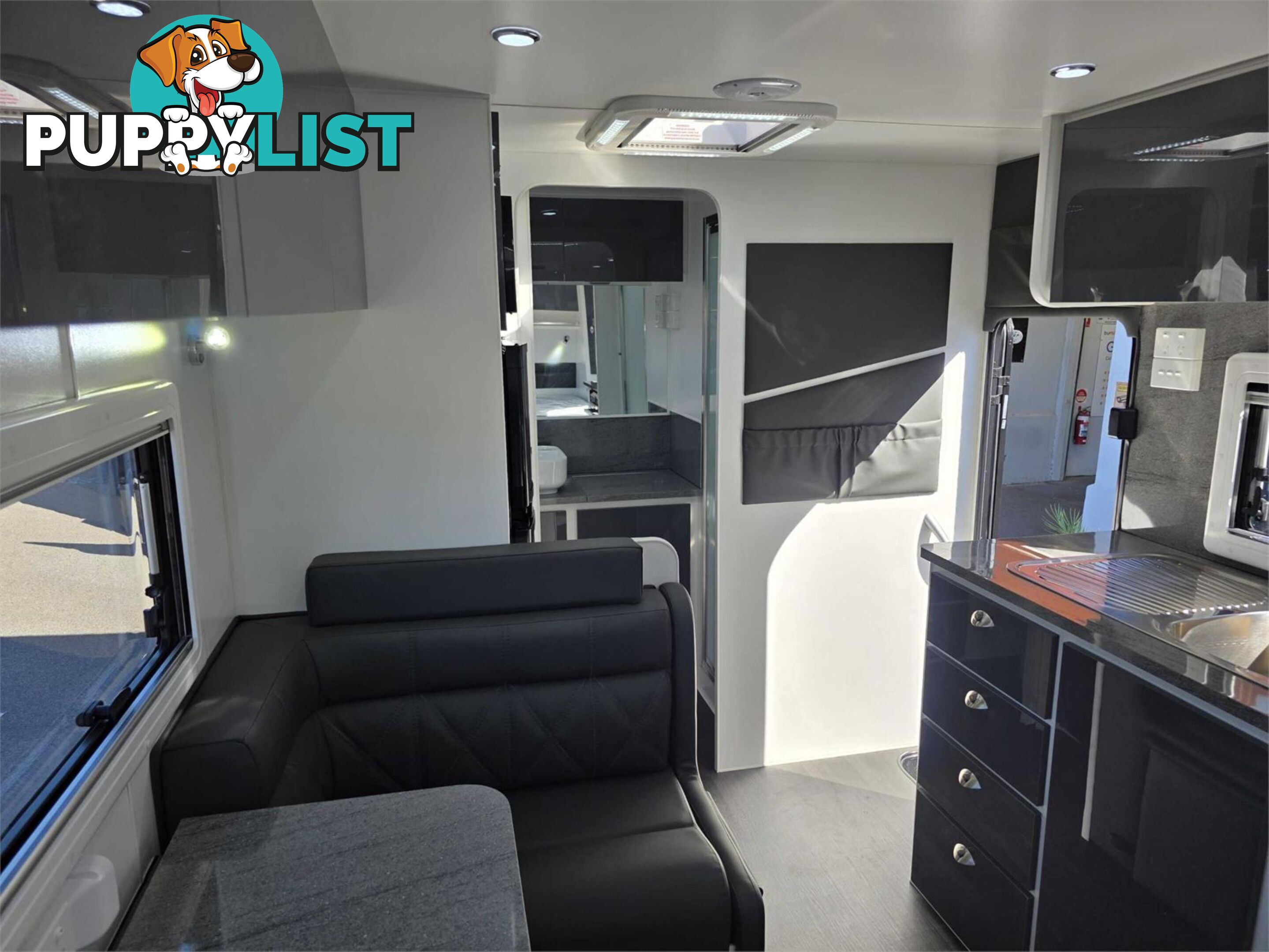 2025 SILVER VALLEY YARRA 19'6 TANDEM AXLE TOURER