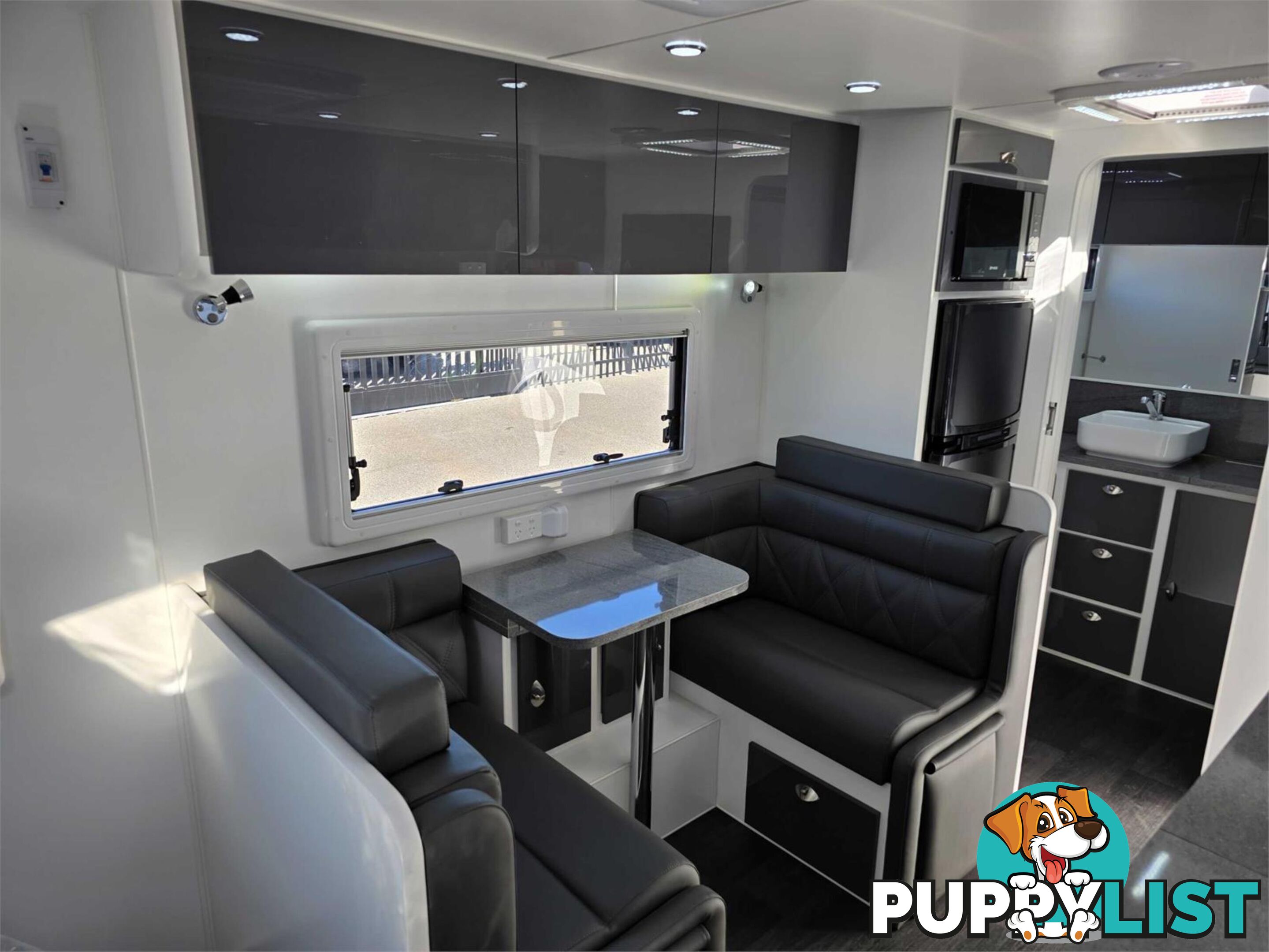 2025 SILVER VALLEY YARRA 19'6 TANDEM AXLE TOURER