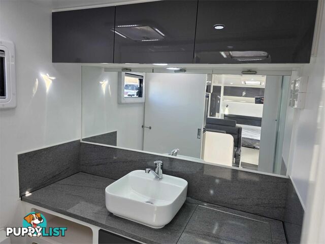 2025 SILVER VALLEY YARRA 19'6 TANDEM AXLE TOURER
