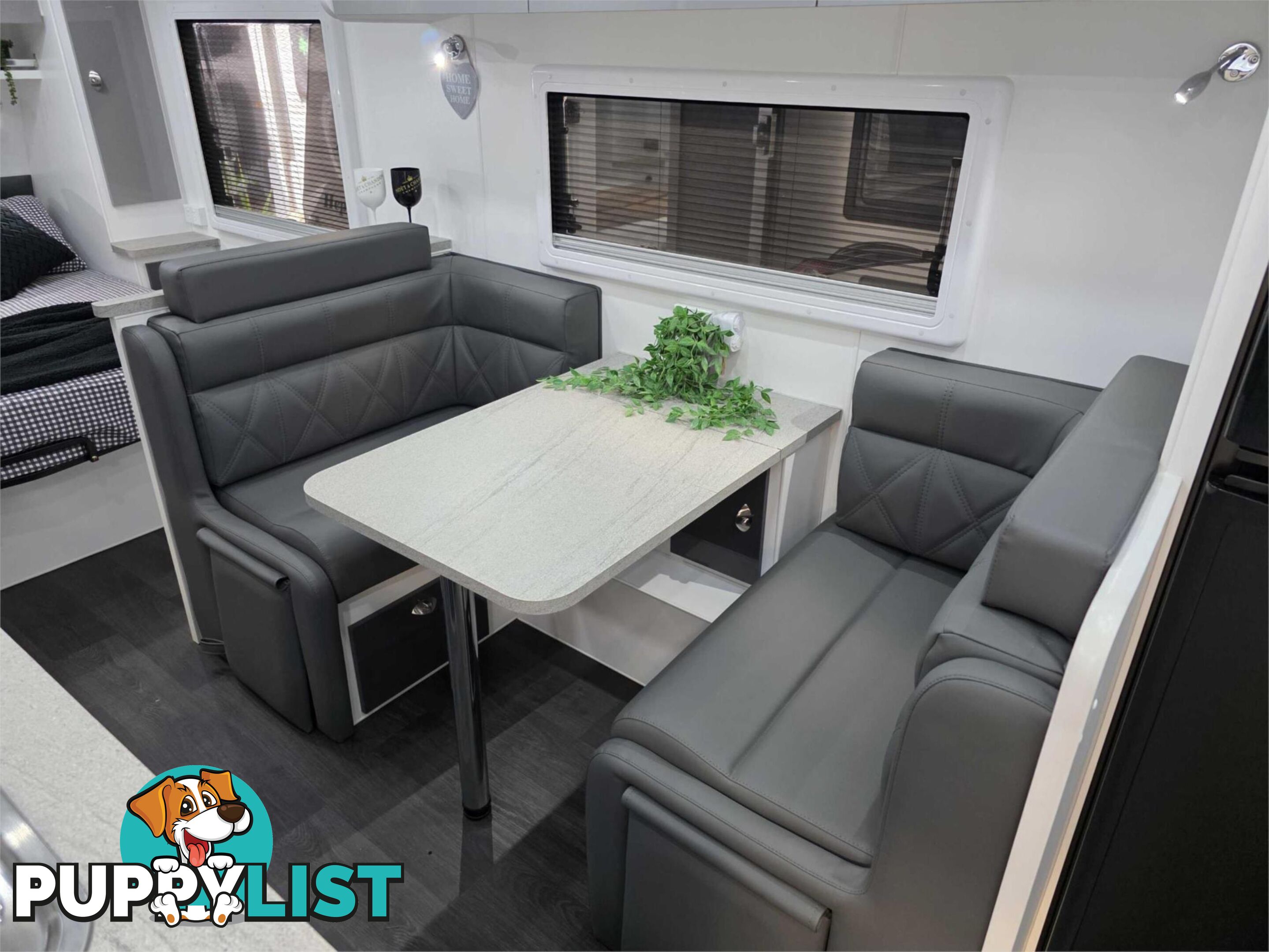 2025 SILVER VALLEY CARAVANS BAROSSA 20'6'' TANDEM AXLE TOURER