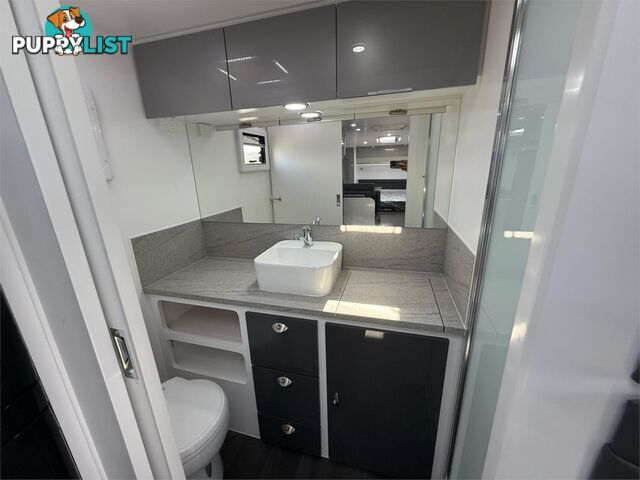 2025 SILVER VALLEY CARAVANS BAROSSA 20'6'' TANDEM AXLE TOURER