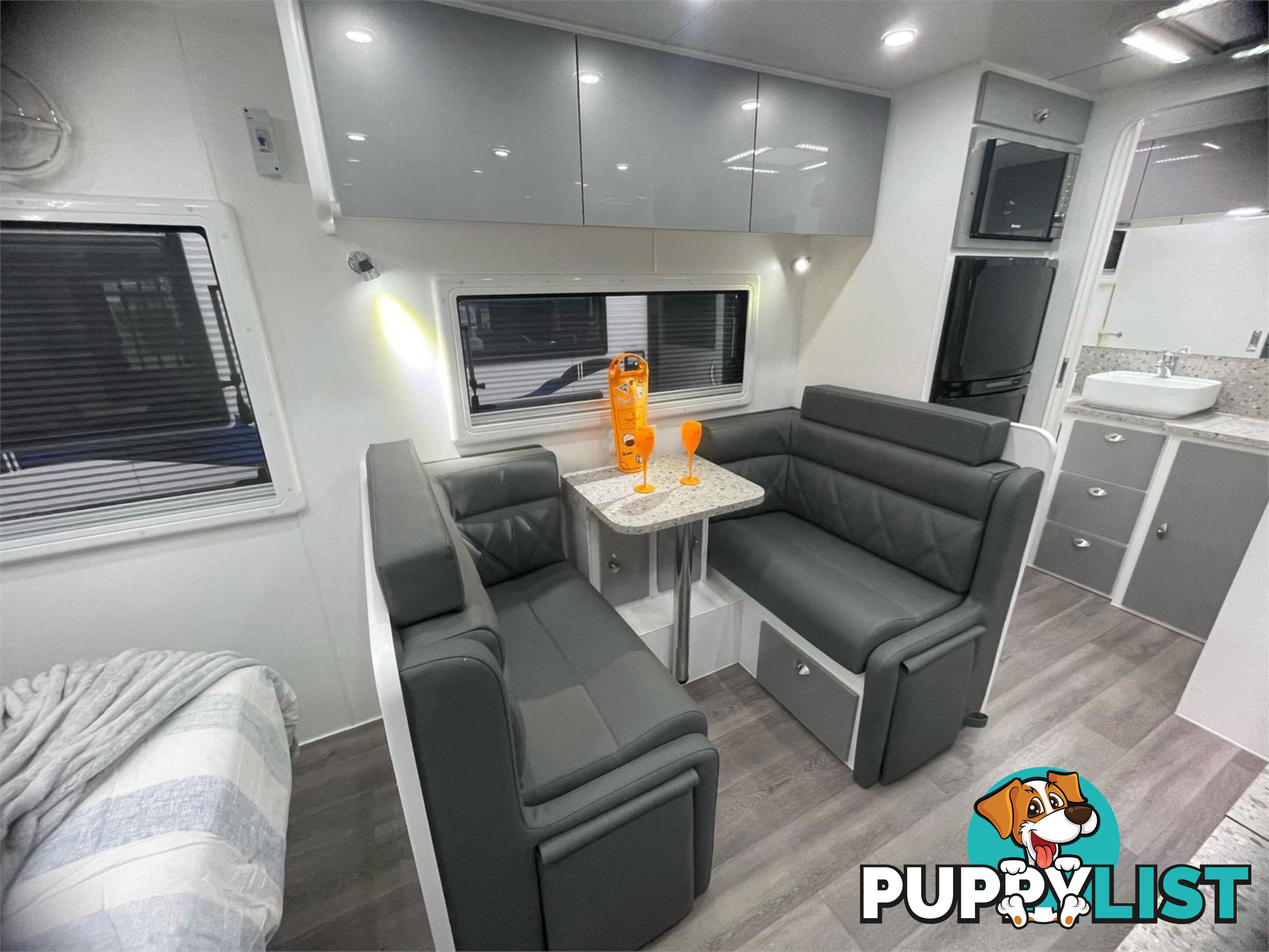 2025 SILVER VALLEY INDIGO 186 REAR DOOR SINGLE AXLE ON-ROAD