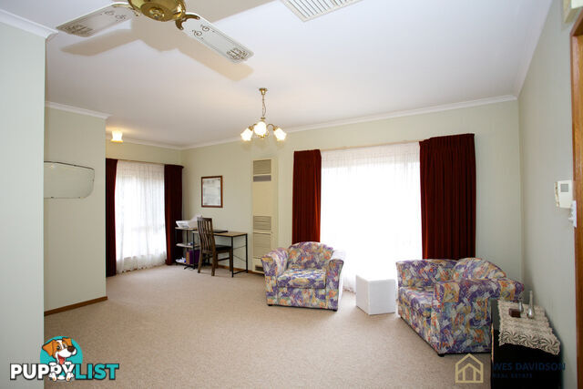 5 De Castella Drive HORSHAM VIC 3400