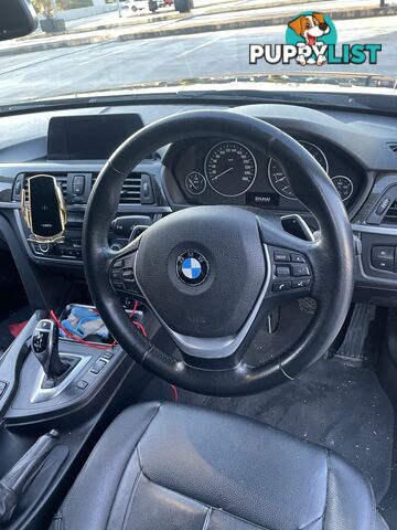 2012    BMW SERIES 3 LUXURY LINE