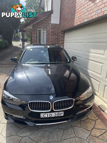 2012    BMW SERIES 3 LUXURY LINE