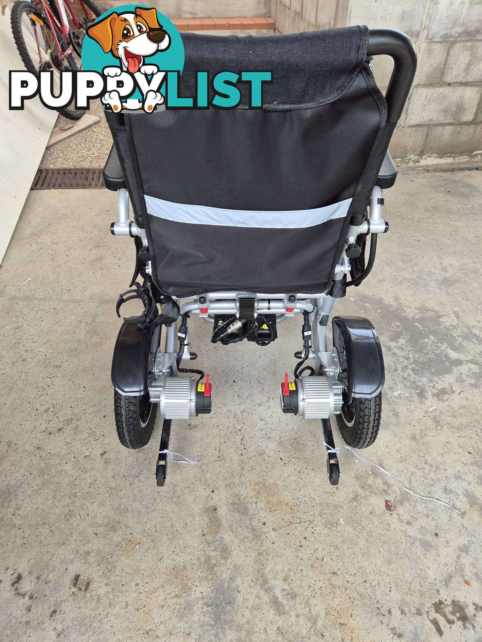 Electric wheelchair