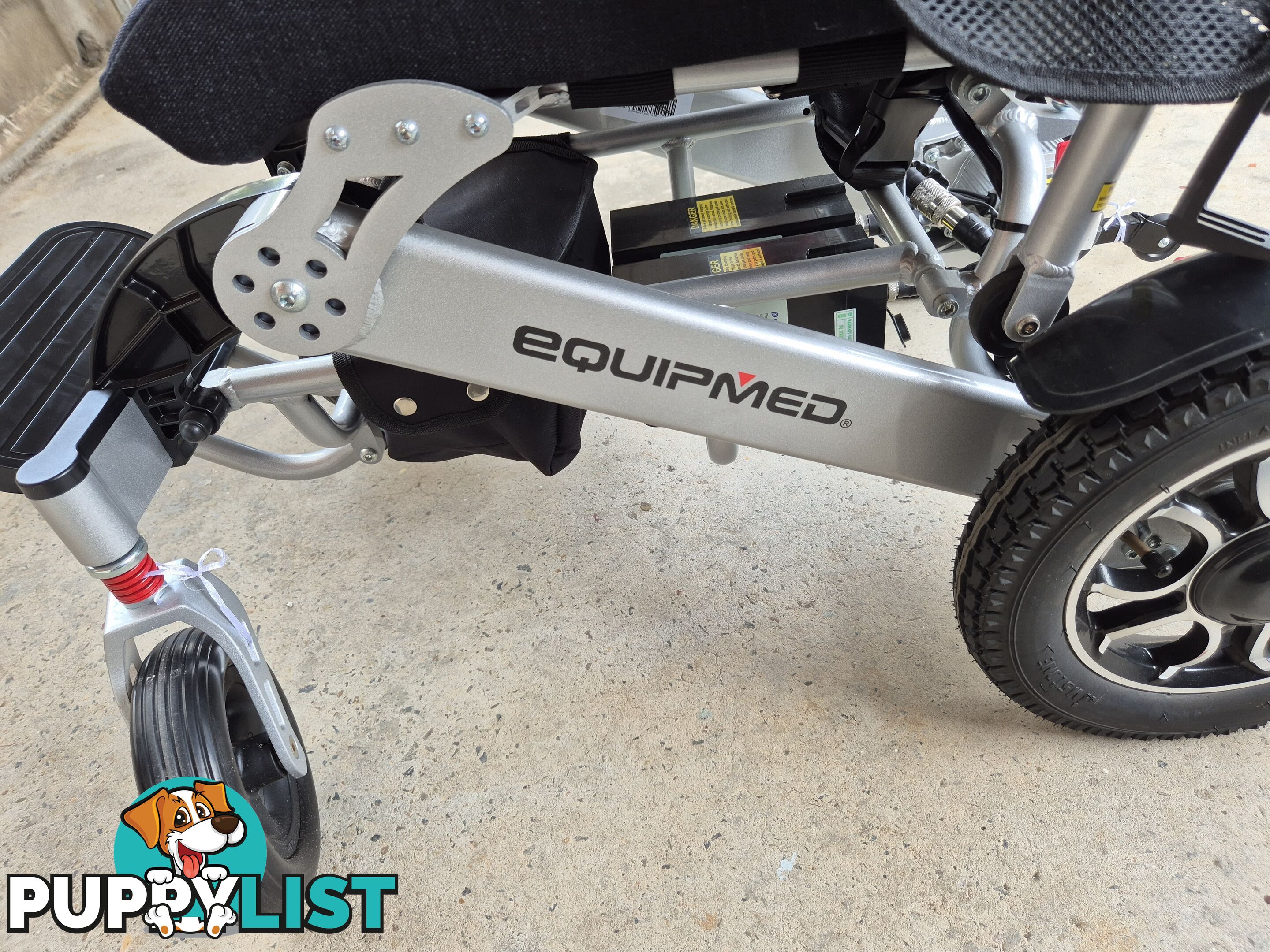 Electric wheelchair