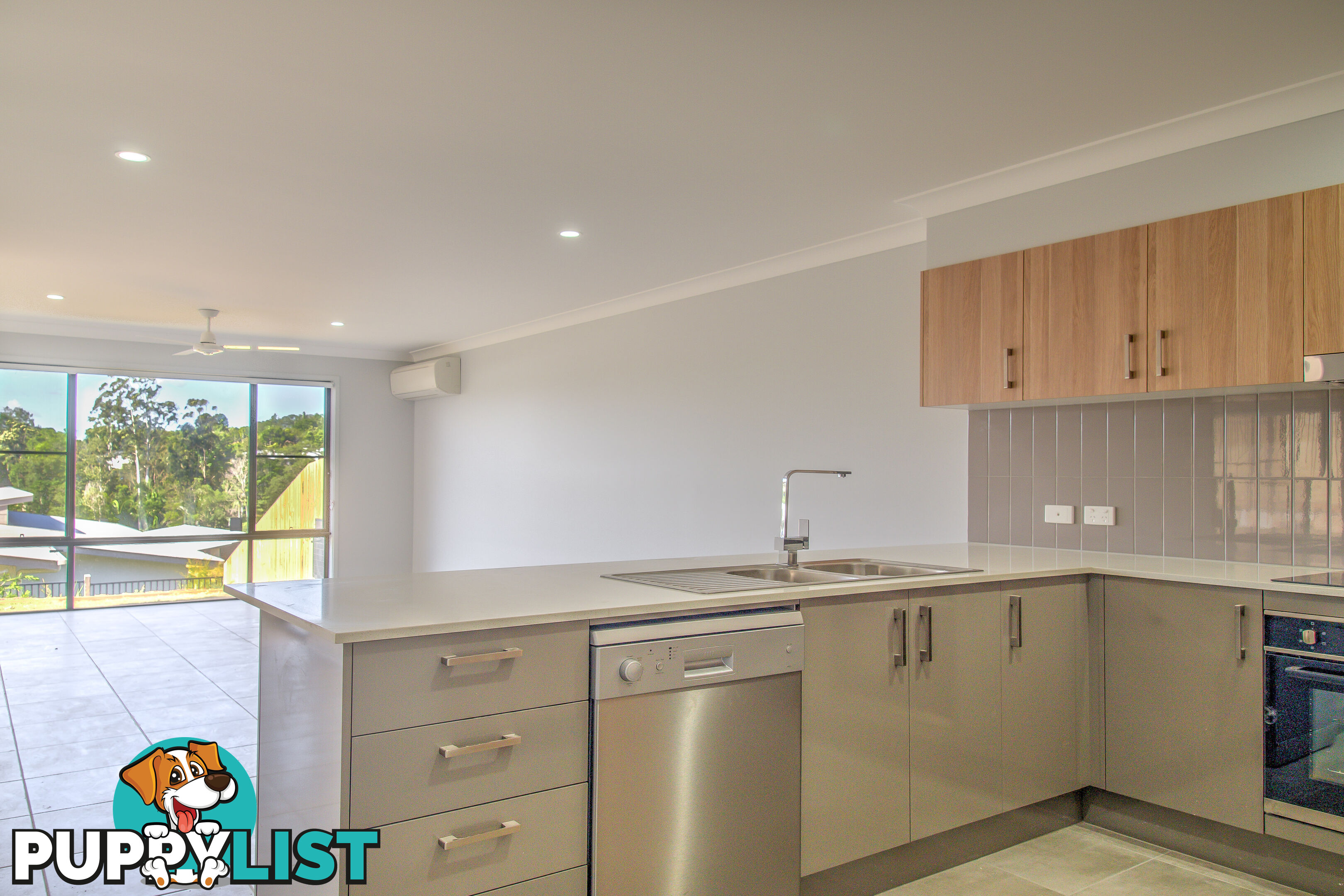 1 8 Horizon Way Woombye QLD 4559