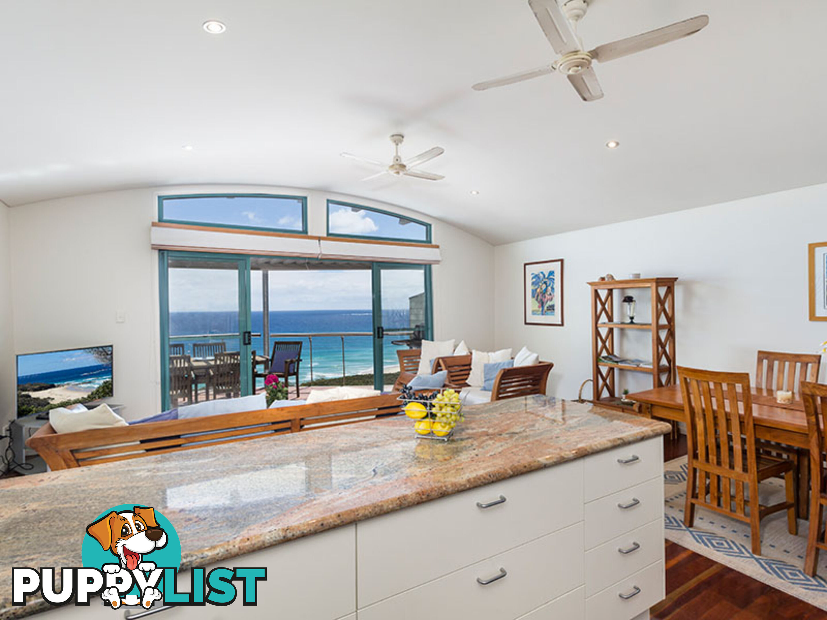 2/6 Cumming Parade POINT LOOKOUT QLD 4183