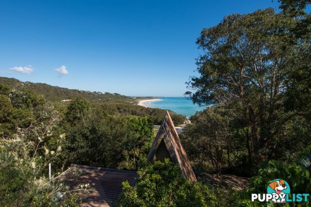 6 Billa Street POINT LOOKOUT QLD 4183