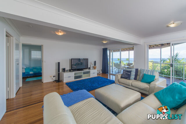 43 Tramican Street POINT LOOKOUT QLD 4183