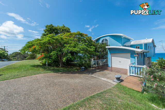 43 Tramican Street POINT LOOKOUT QLD 4183