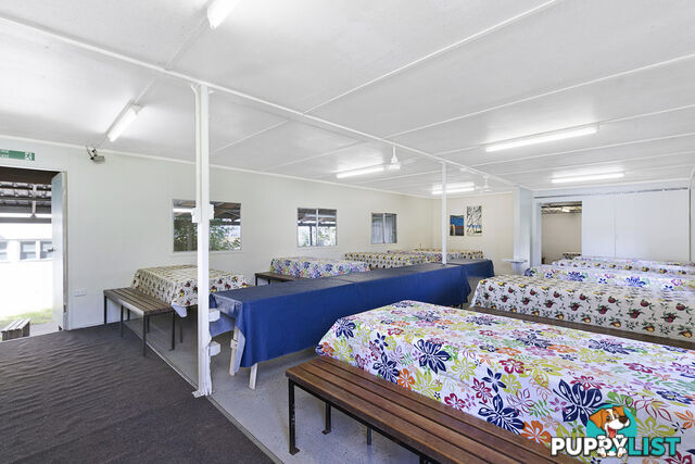 3-5 Cunningham Street DUNWICH QLD 4183