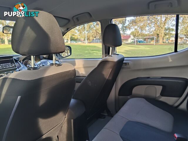 2014 Mitsubishi Triton  GLX 4X4 DUAL CAB TURBO DIESEL 
