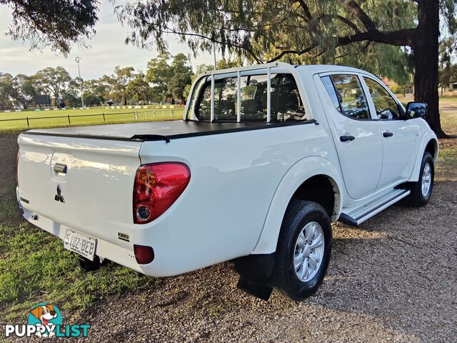 2014 Mitsubishi Triton  GLX 4X4 DUAL CAB TURBO DIESEL 