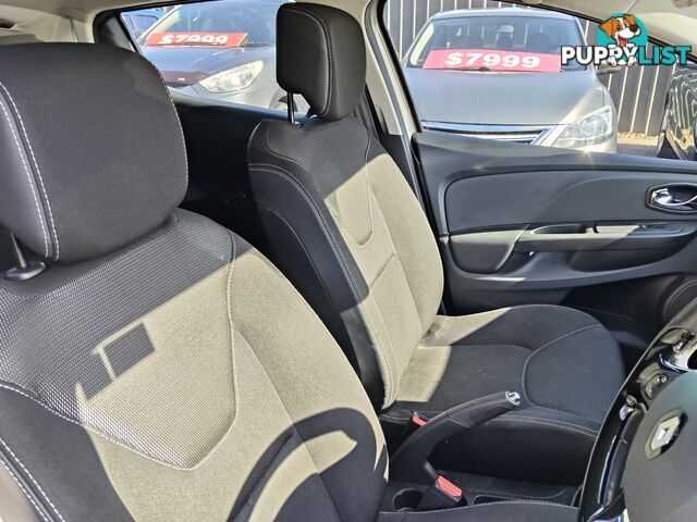 2014 Renault Clio EXPRESSION Hatchback Automatic