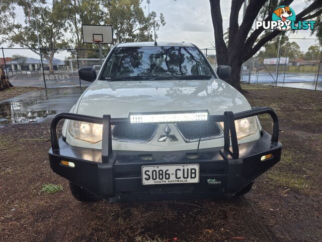 2012 Mitsubishi Challenger PB CHALLENGER 4X4 Wagon Automatic