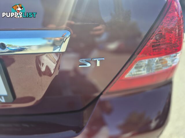 2011 Nissan Tiida ST Sedan Automatic