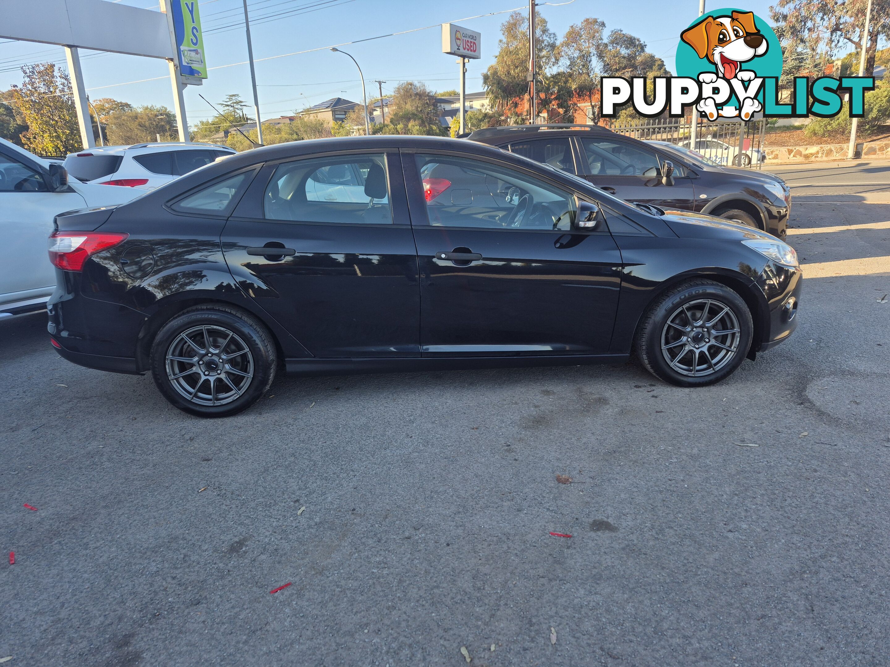 2012 Ford Focus TREND Sedan Automatic