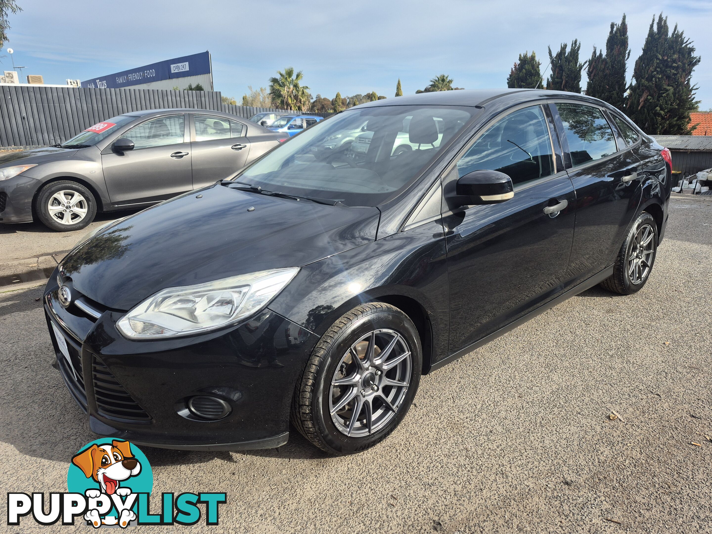2012 Ford Focus TREND Sedan Automatic