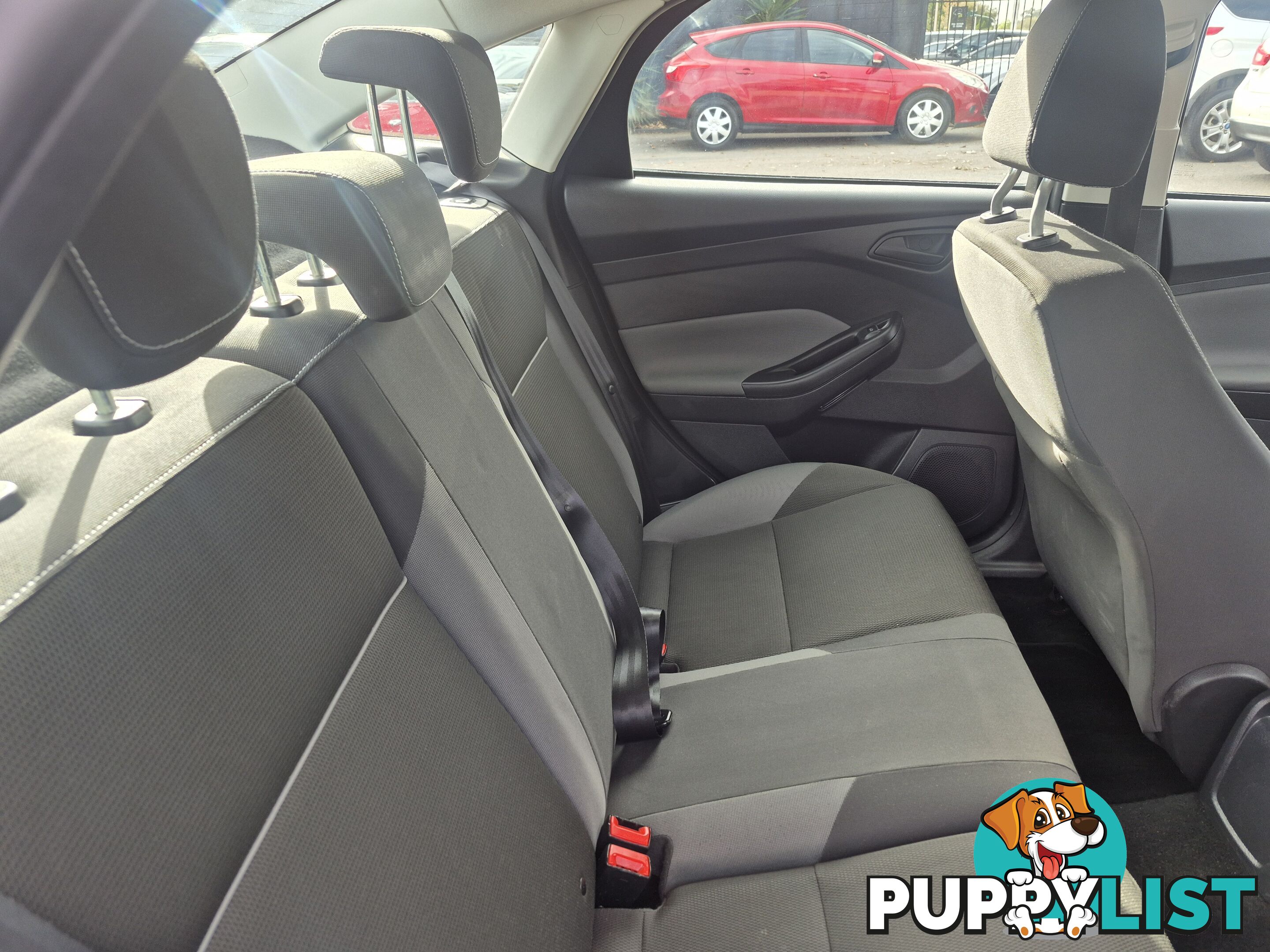 2012 Ford Focus TREND Sedan Automatic