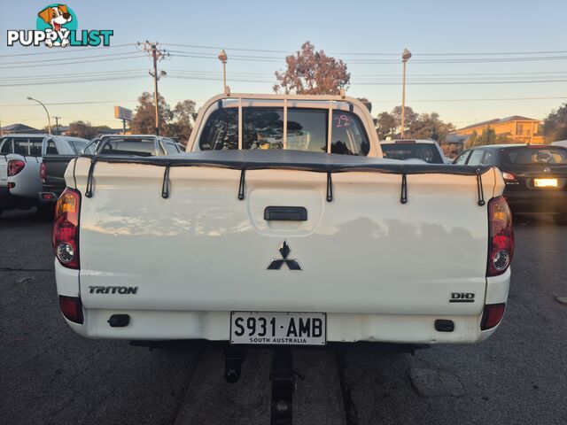 2011 Mitsubishi Triton MN GLX Ute Manual