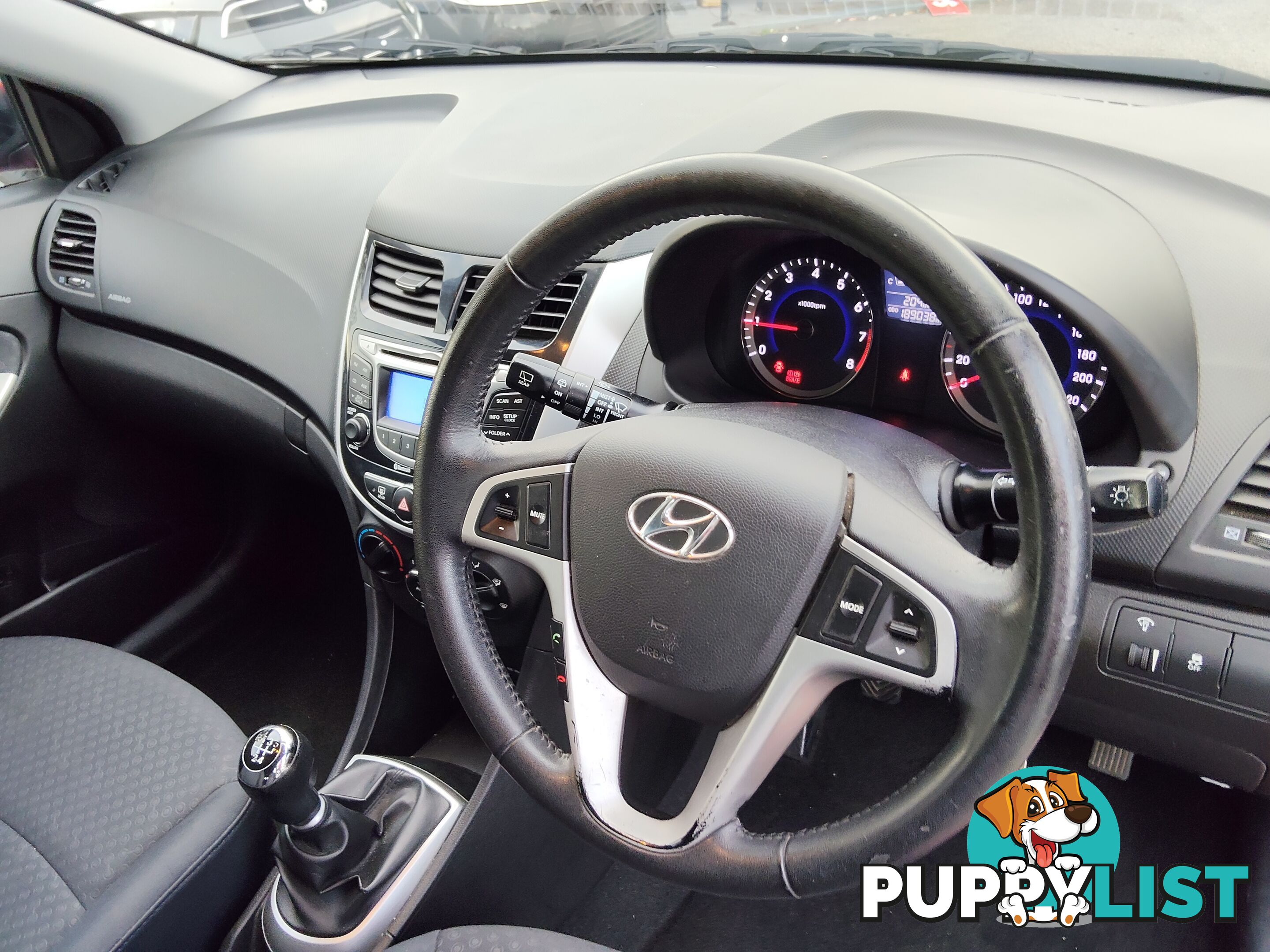 2013 Hyundai Accent ELITE Hatchback Manual