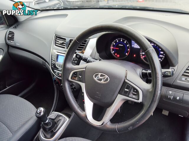 2013 Hyundai Accent ELITE Hatchback Manual
