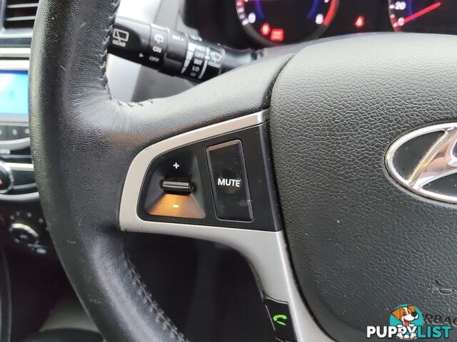 2013 Hyundai Accent ELITE Hatchback Manual