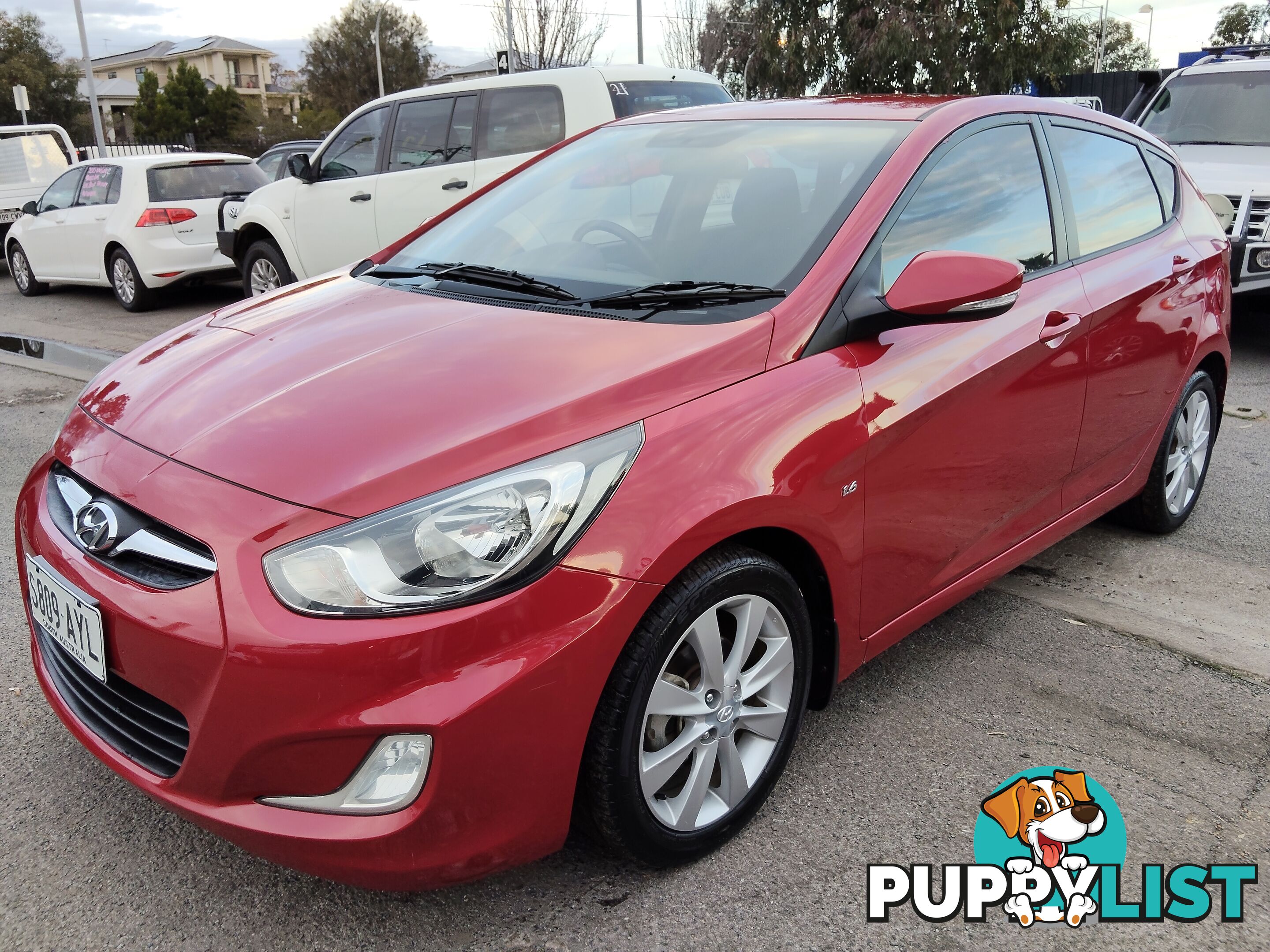 2013 Hyundai Accent ELITE Hatchback Manual