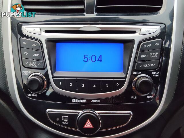 2013 Hyundai Accent ELITE Hatchback Manual