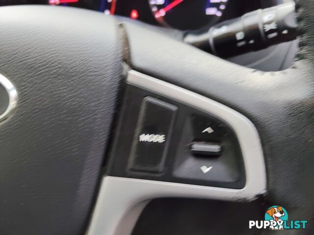 2013 Hyundai Accent ELITE Hatchback Manual