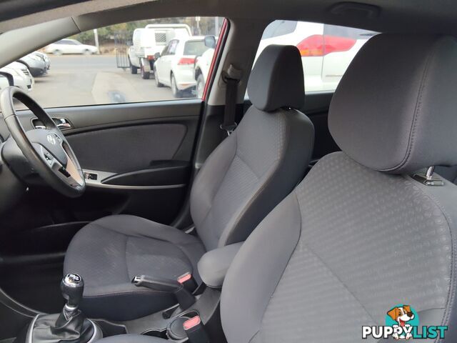 2013 Hyundai Accent ELITE Hatchback Manual
