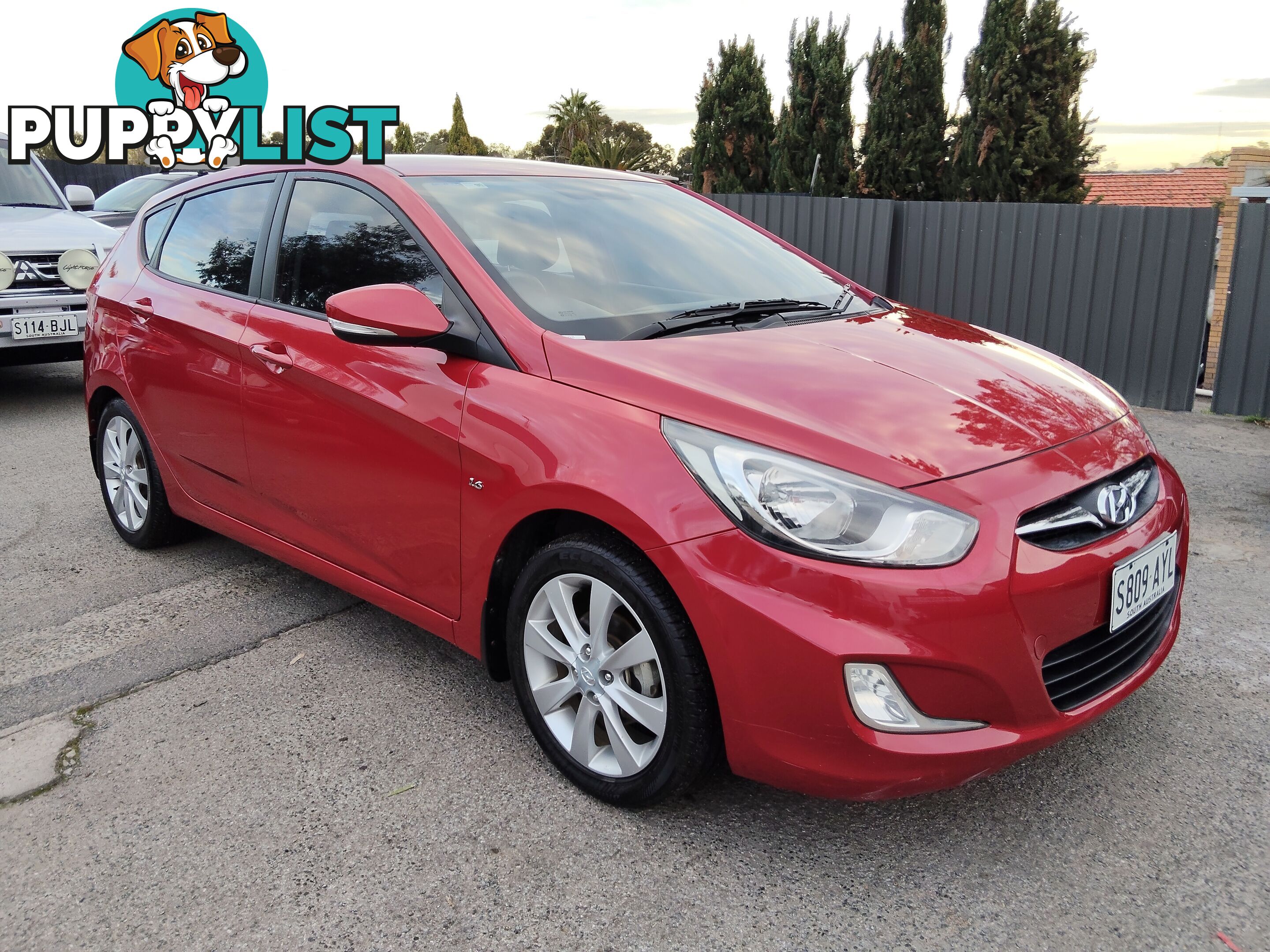 2013 Hyundai Accent ELITE Hatchback Manual