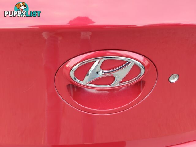 2013 Hyundai Accent ELITE Hatchback Manual