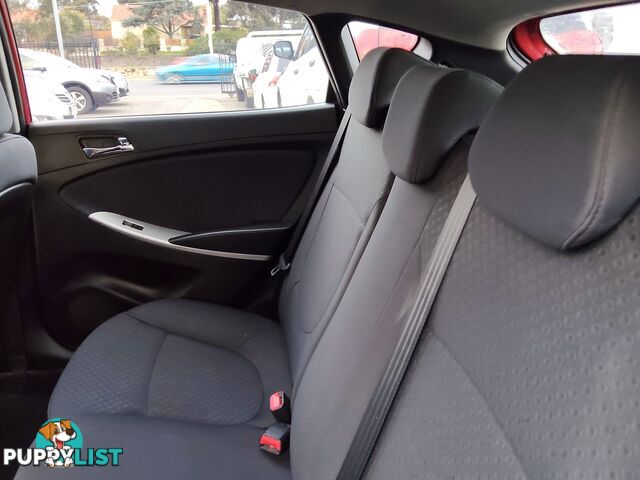 2013 Hyundai Accent ELITE Hatchback Manual